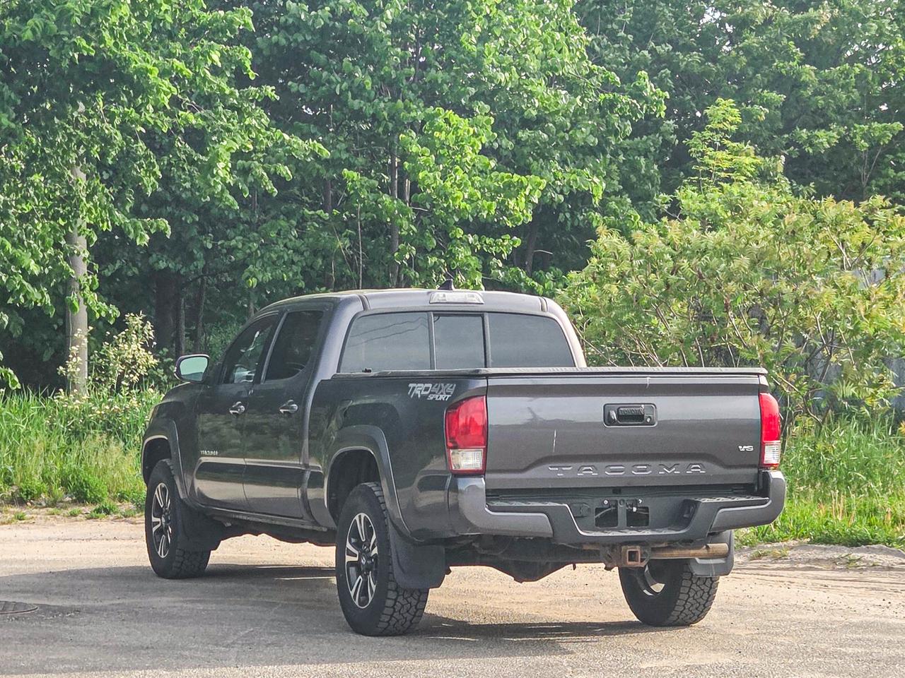 2016 Toyota Tacoma SR5 Photo
