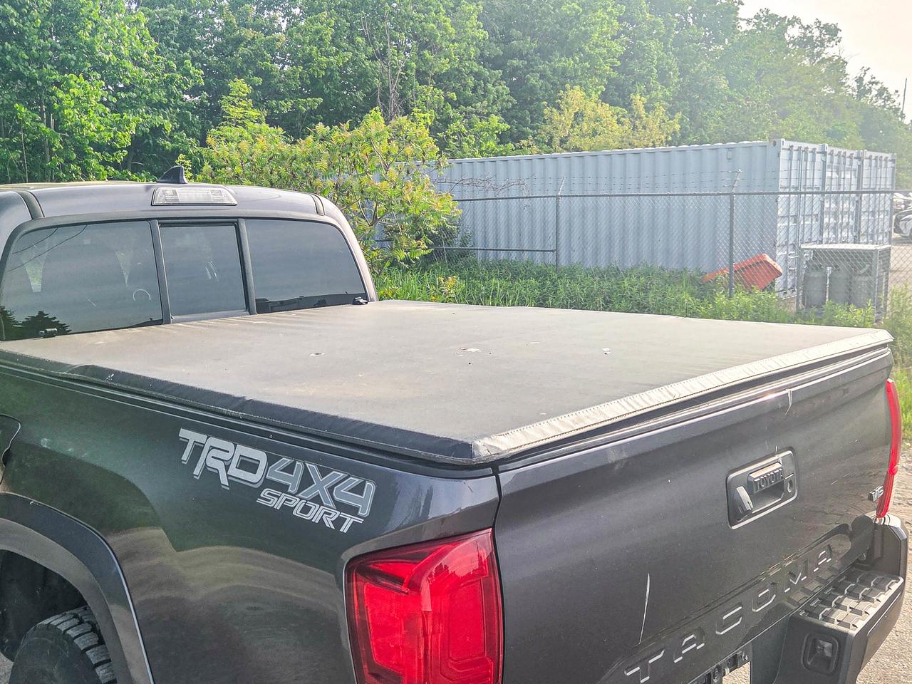 2016 Toyota Tacoma SR5 Photo