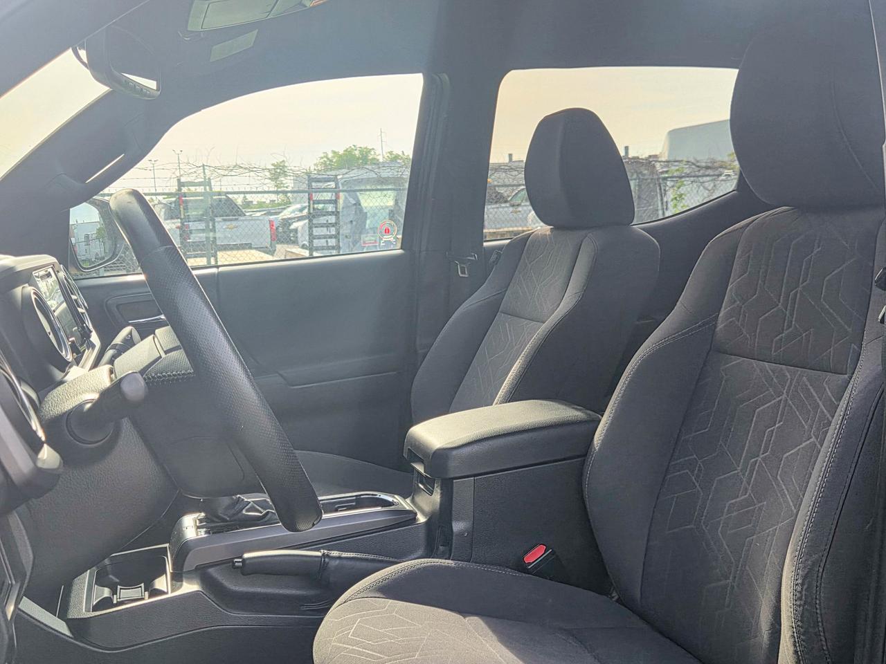 2016 Toyota Tacoma SR5 Photo