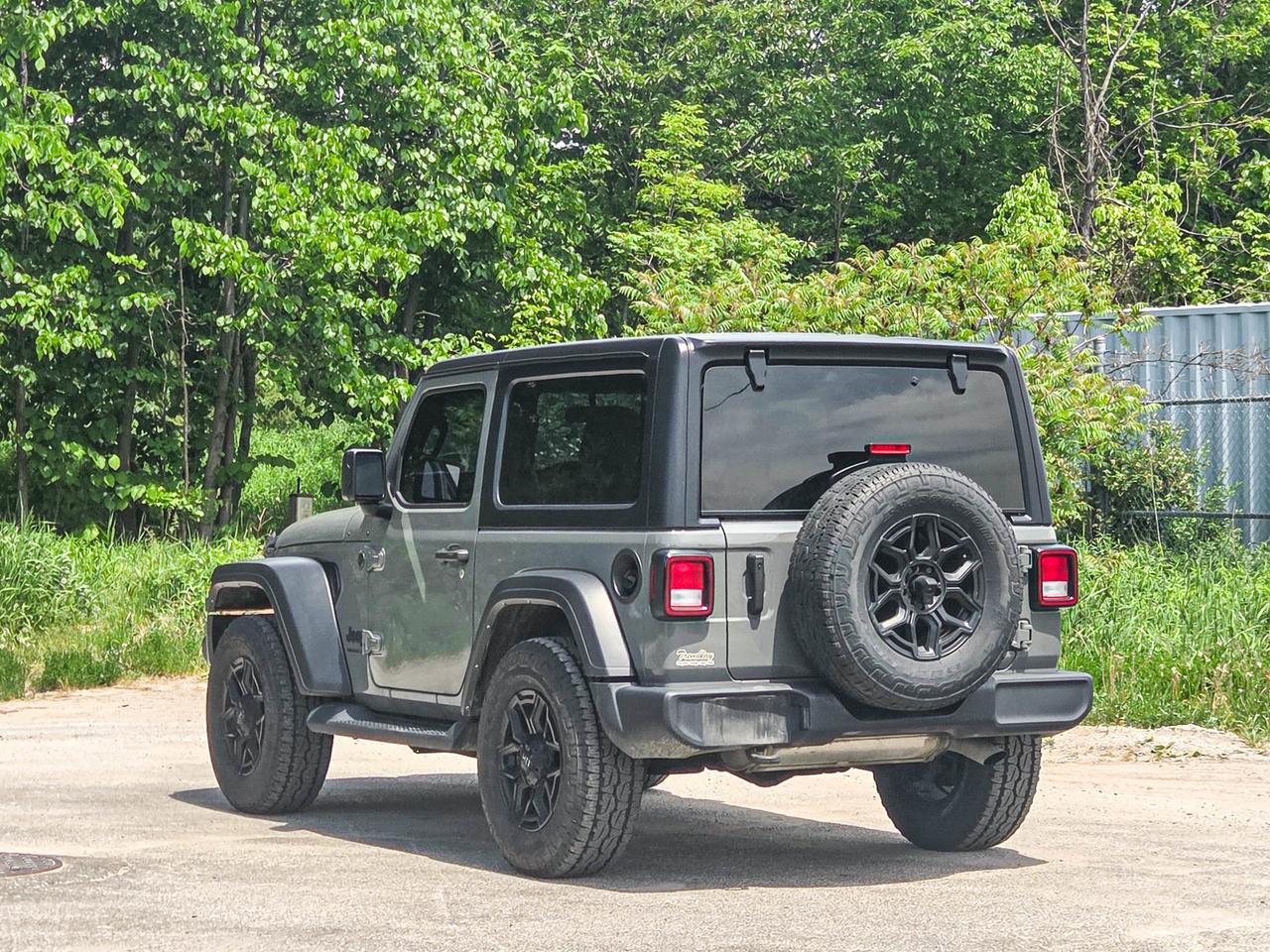 2022 Jeep Wrangler Sport S Photo