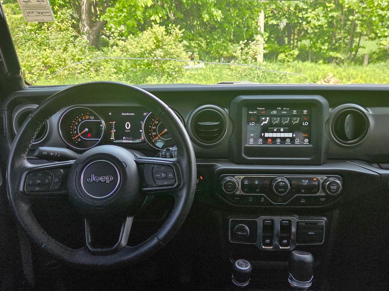 2022 Jeep Wrangler Sport S Photo