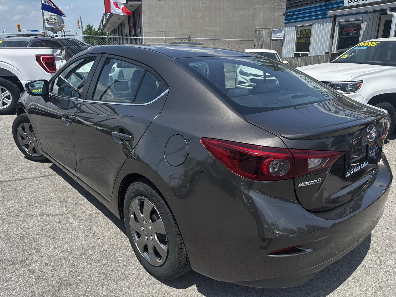 2014 Mazda MAZDA3 GT-SKY, Auto, Navigation, Back-Up-Camera, Sunroof Photo4