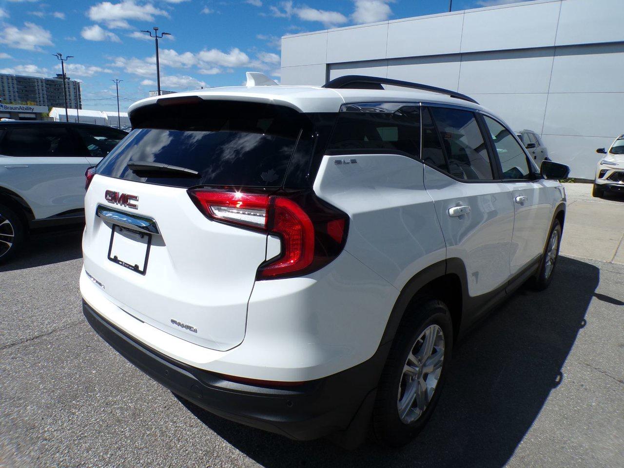 2022 GMC Terrain SLE AWD Photo