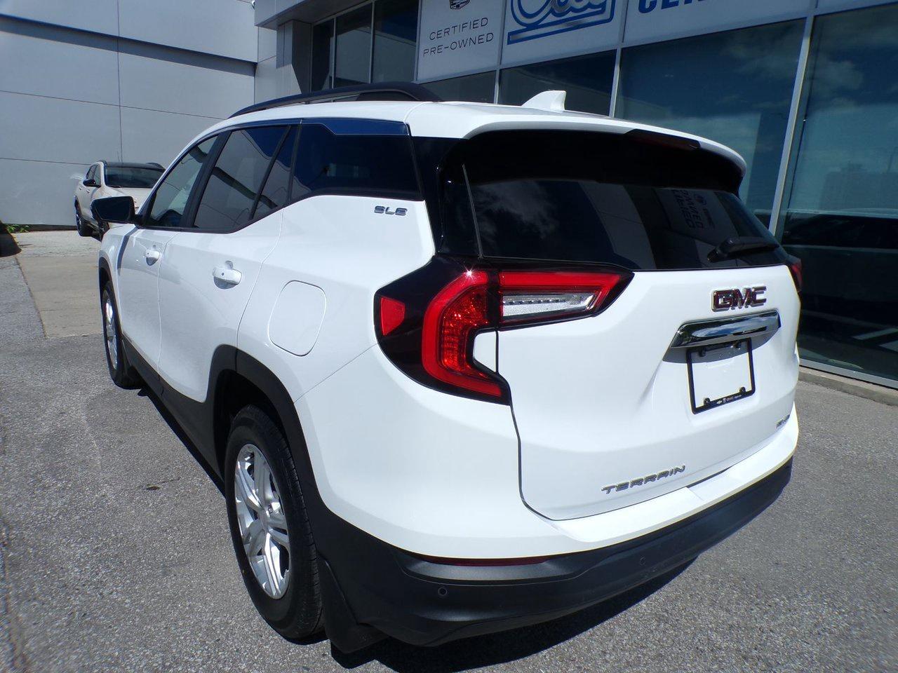 2022 GMC Terrain SLE AWD Photo