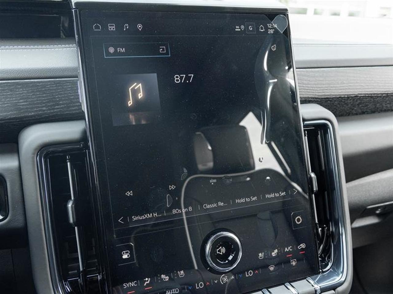 2026 GMC Yukon AT4 Ultimate Photo