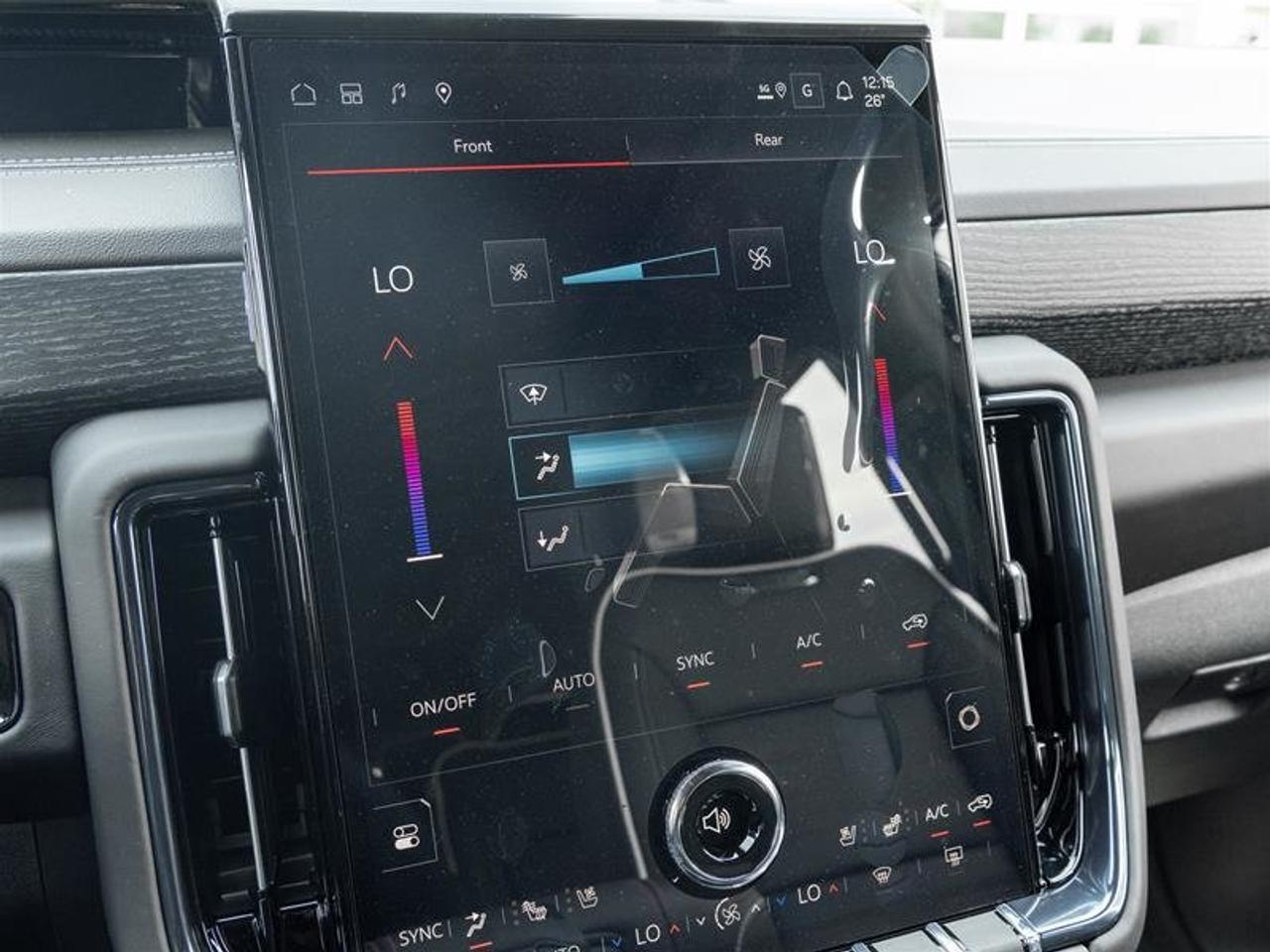2026 GMC Yukon AT4 Ultimate Photo