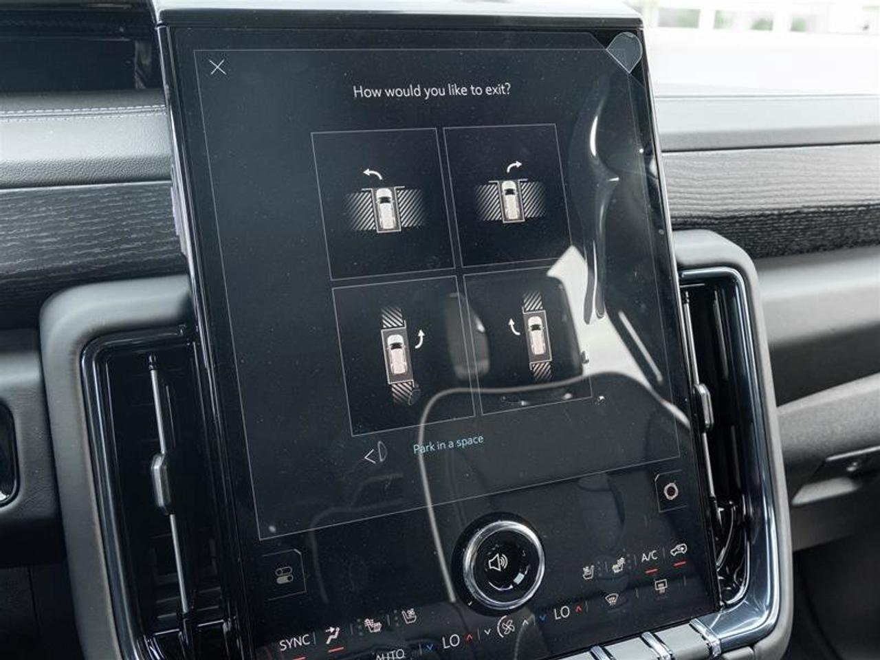 2026 GMC Yukon AT4 Ultimate Photo