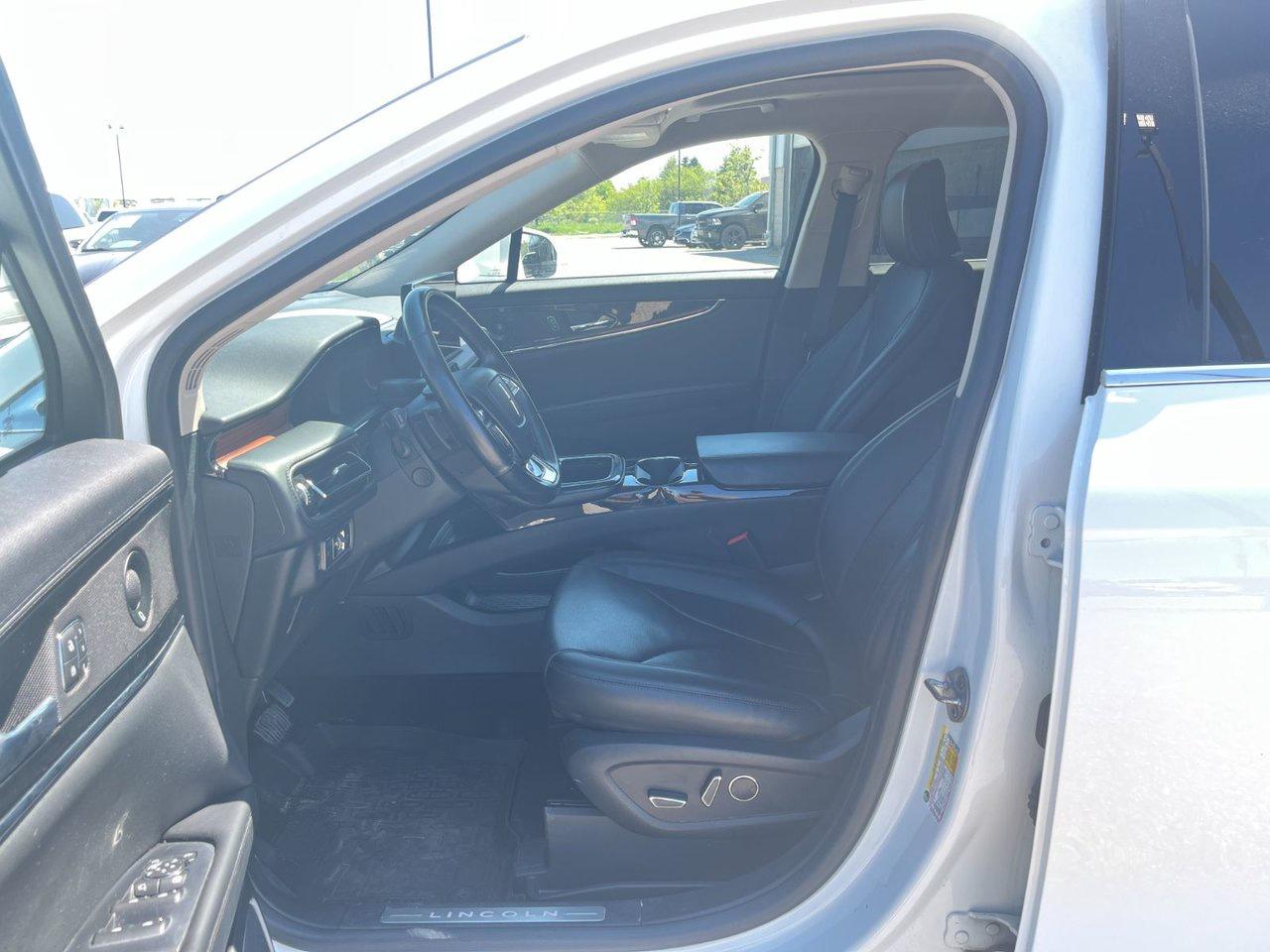 2022 Lincoln Nautilus Reserve AWD Photo