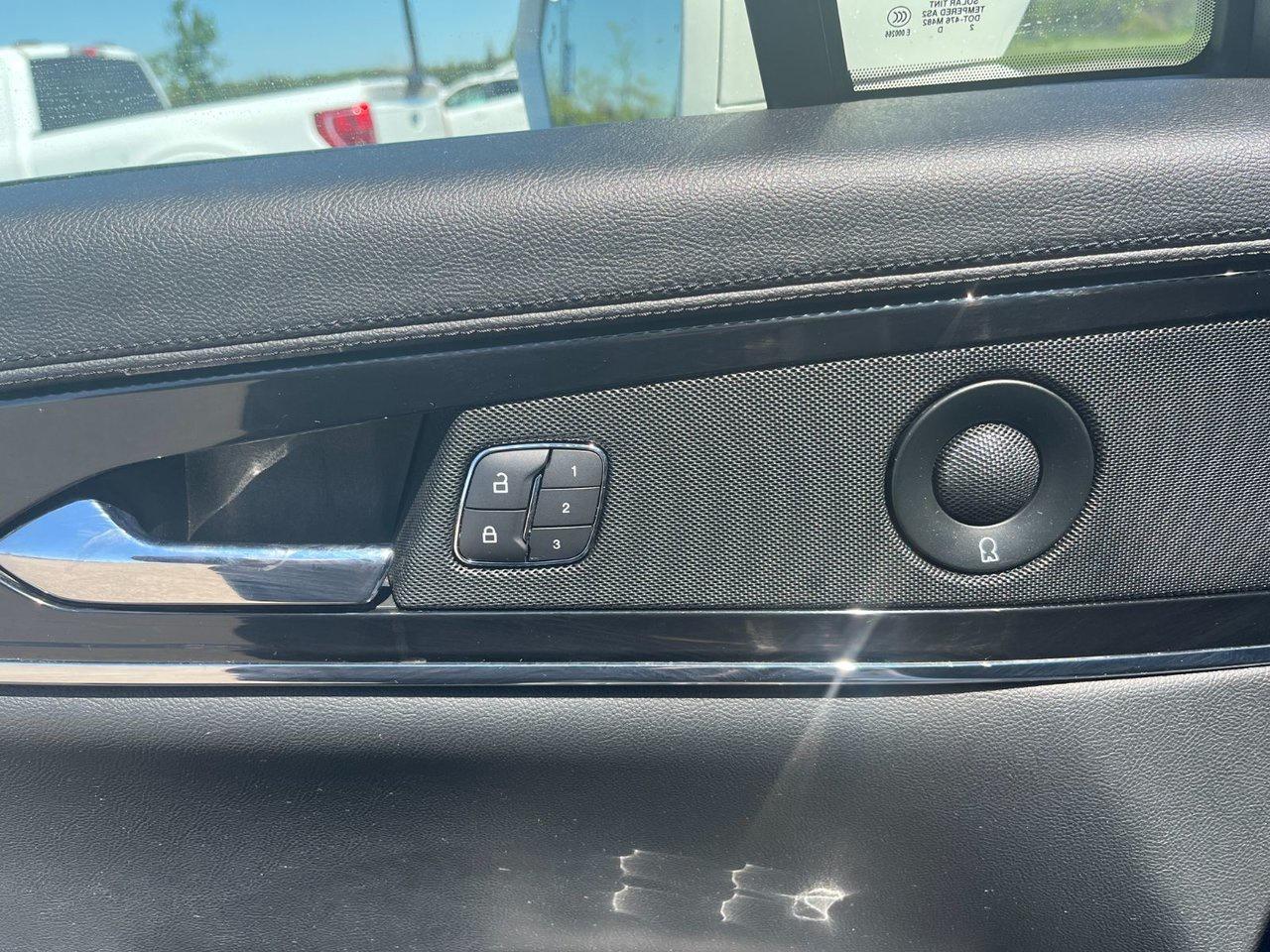 2022 Lincoln Nautilus Reserve AWD Photo