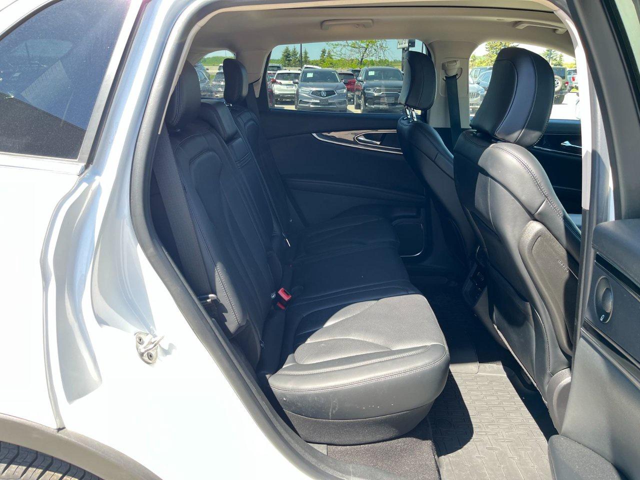 2022 Lincoln Nautilus Reserve AWD Photo