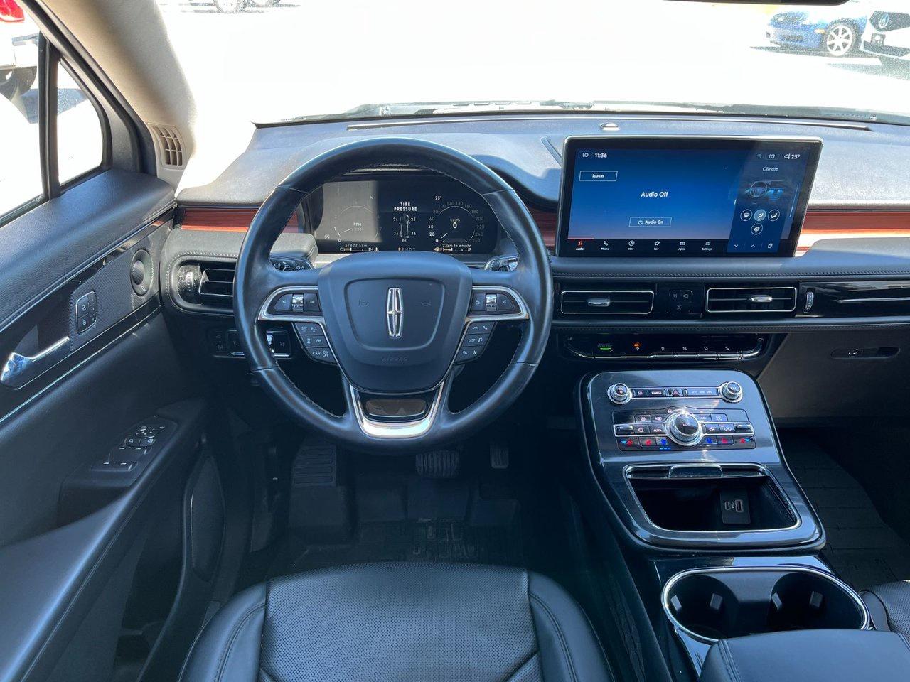 2022 Lincoln Nautilus Reserve AWD Photo