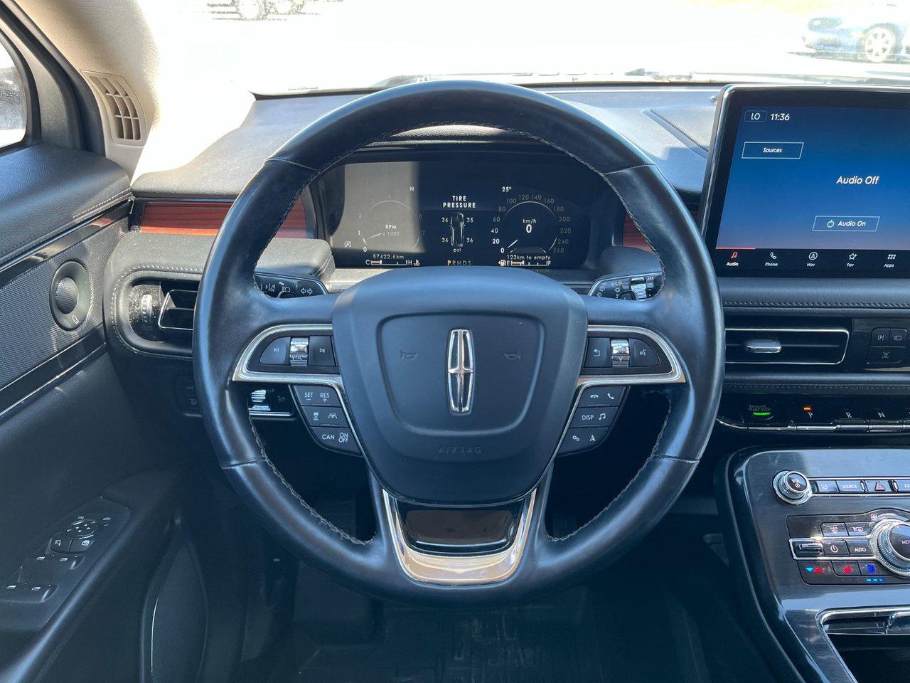 2022 Lincoln Nautilus Reserve AWD Photo