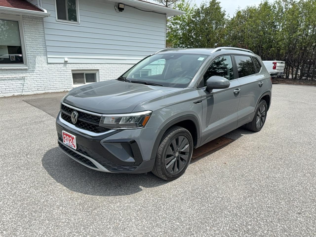 Used 2024 Volkswagen Taos Comfortline for sale in Carp, ON