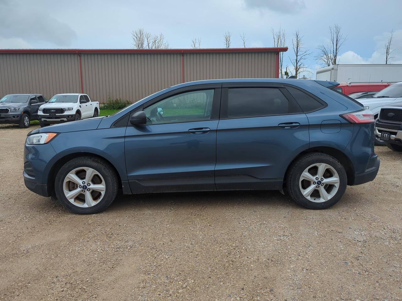 2019 Ford Edge SE AWD Photo2