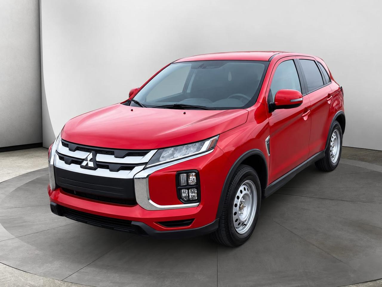 2023 Mitsubishi RVR SE
