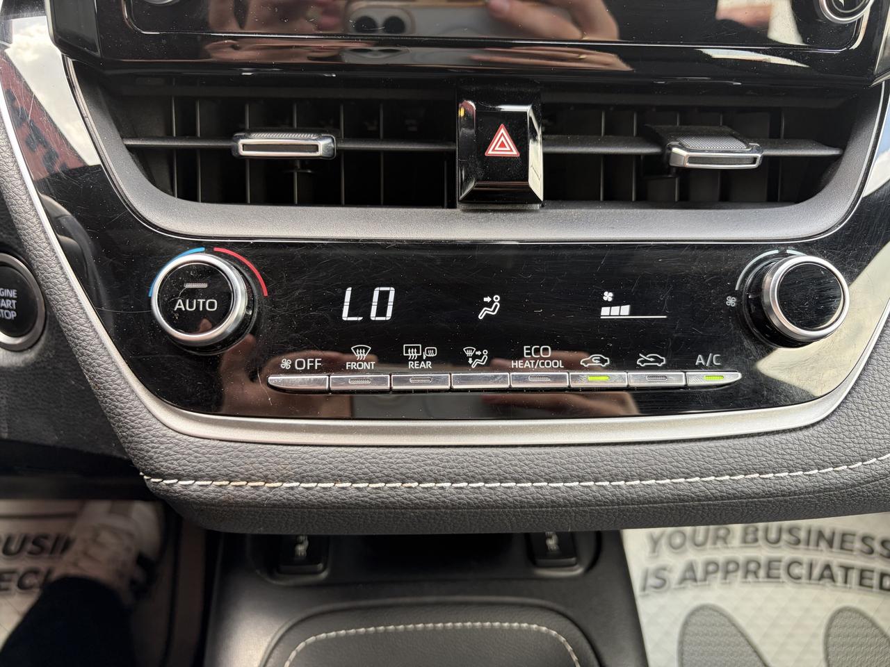 2019 Toyota Corolla SE Photo