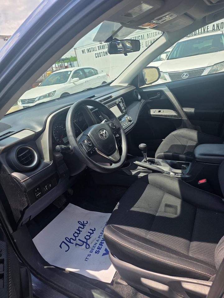 2013 Toyota RAV4 XLE Photo