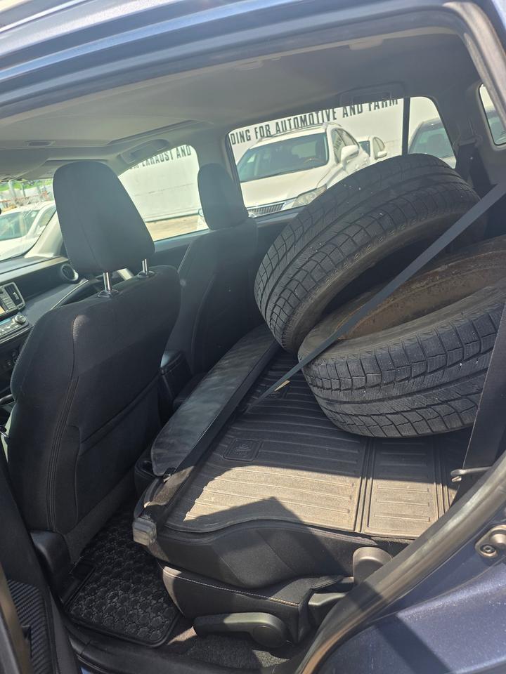 2013 Toyota RAV4 XLE Photo