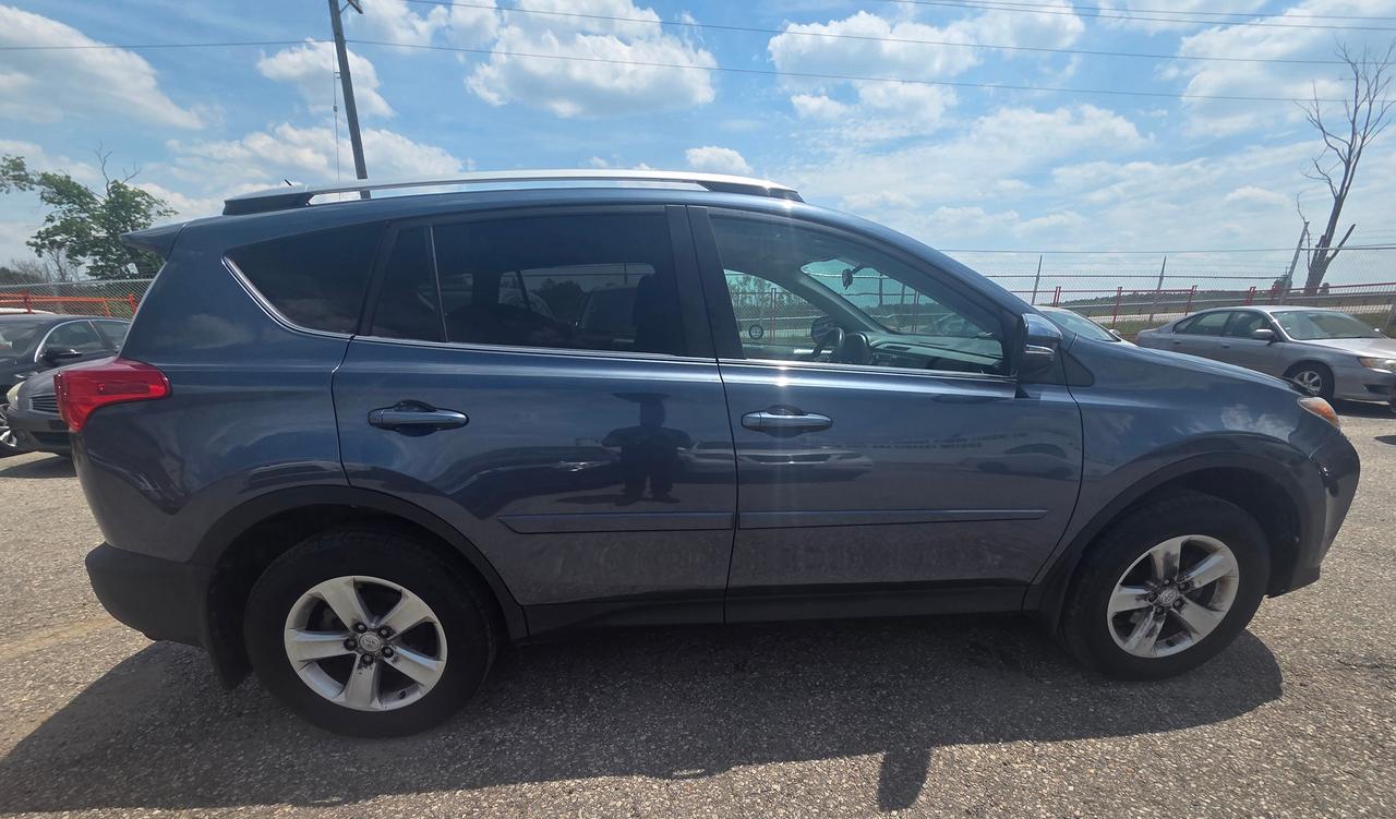 2013 Toyota RAV4 XLE Photo