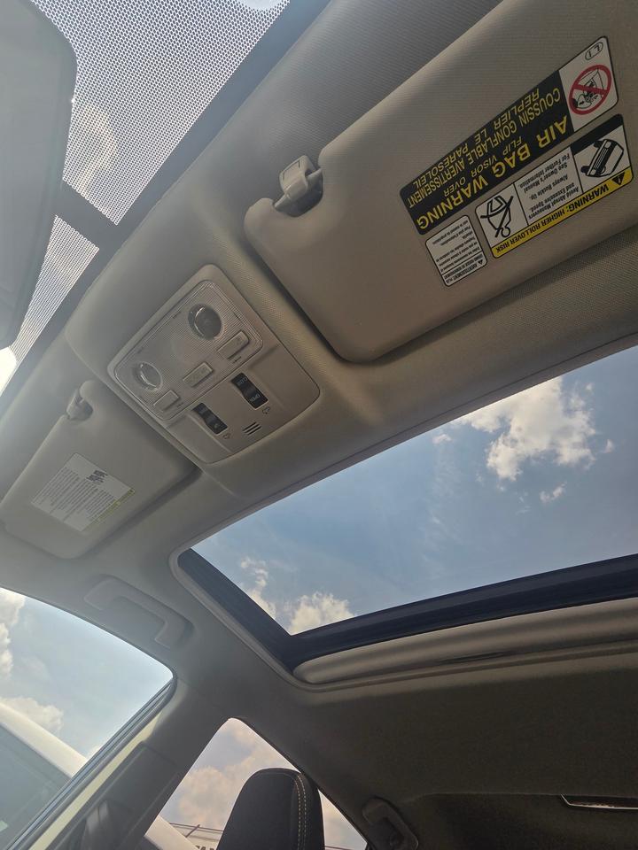 2013 Toyota RAV4 XLE Photo