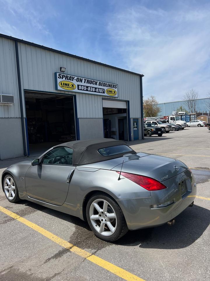 2005 Nissan 350Z TOURING Photo