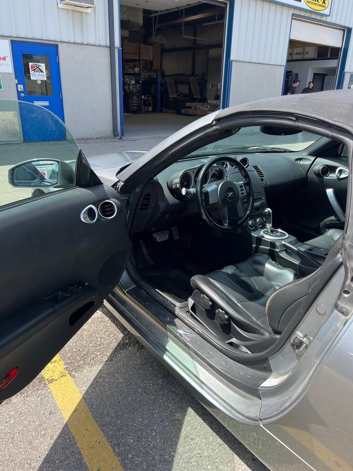 2005 Nissan 350Z TOURING Photo