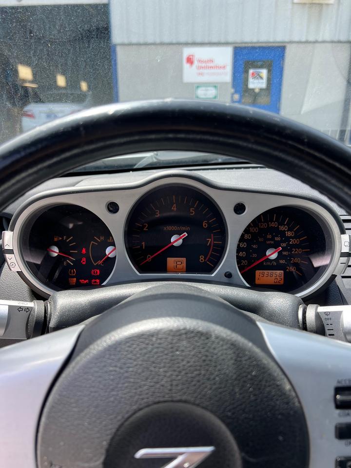 2005 Nissan 350Z TOURING Photo