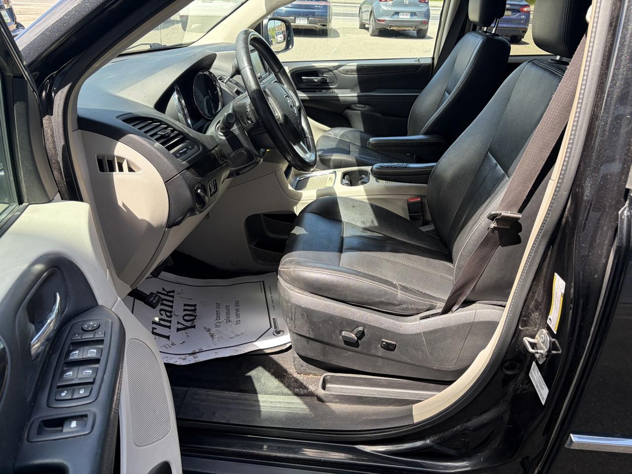 2016 Dodge Grand Caravan Crew Photo