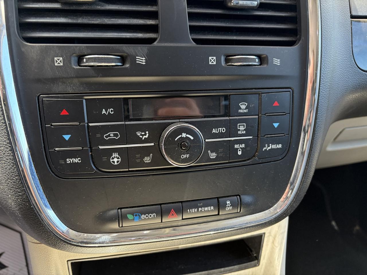 2016 Dodge Grand Caravan Crew - Photo #10