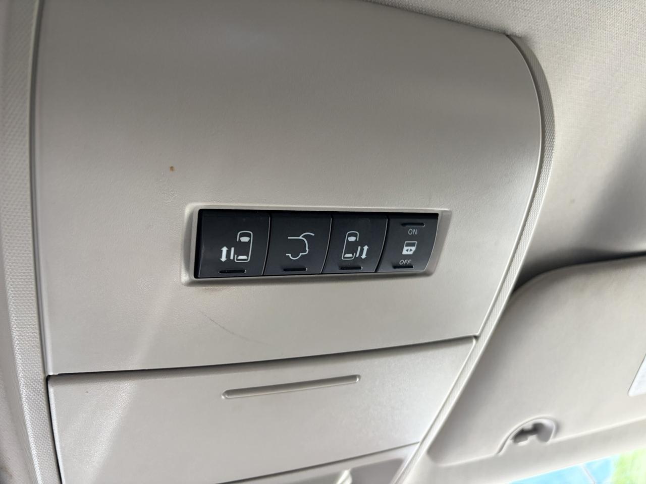 2016 Dodge Grand Caravan Crew - Photo #11