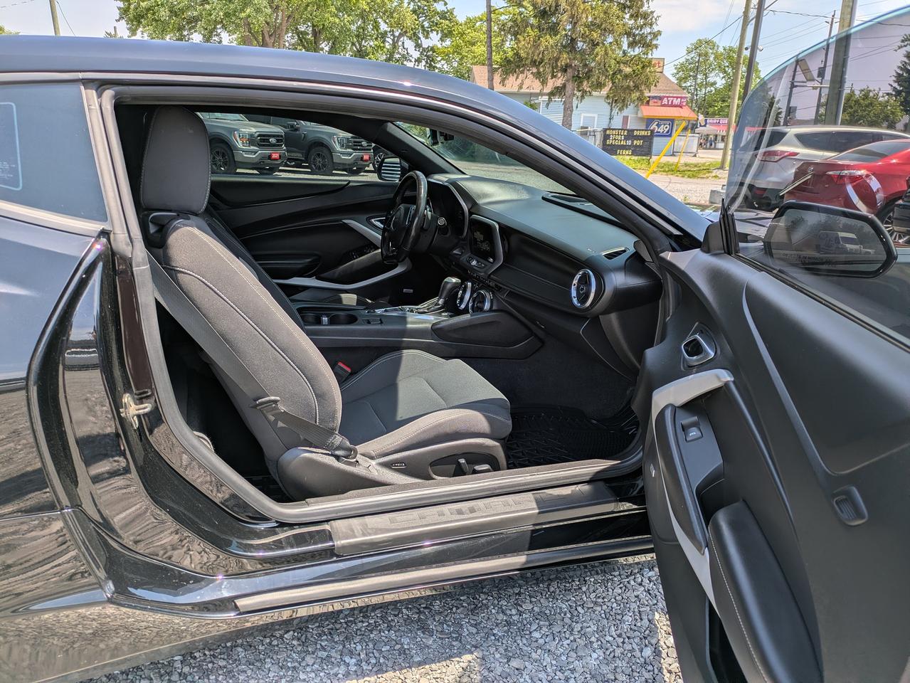 2018 Chevrolet Camaro 2dr Cpe 1LT Photo