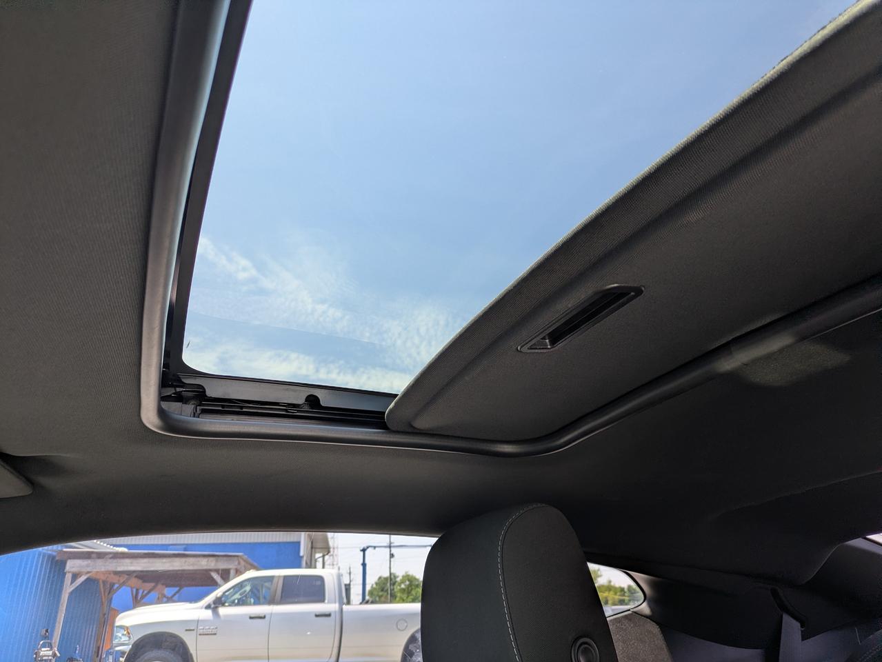 2018 Chevrolet Camaro 2dr Cpe 1LT Photo