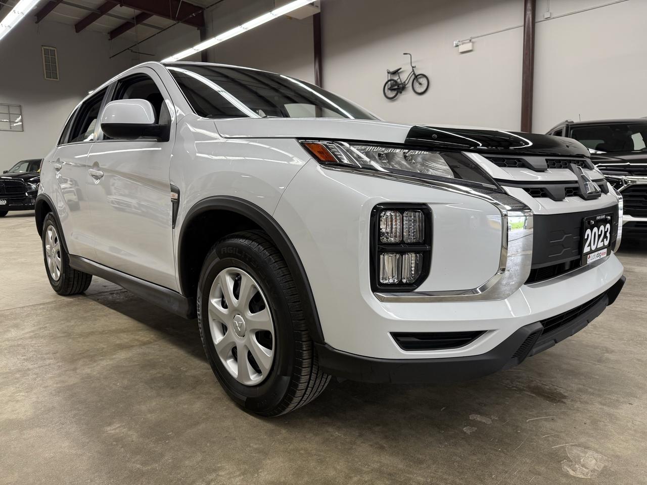 2023 Mitsubishi RVR ES Photo