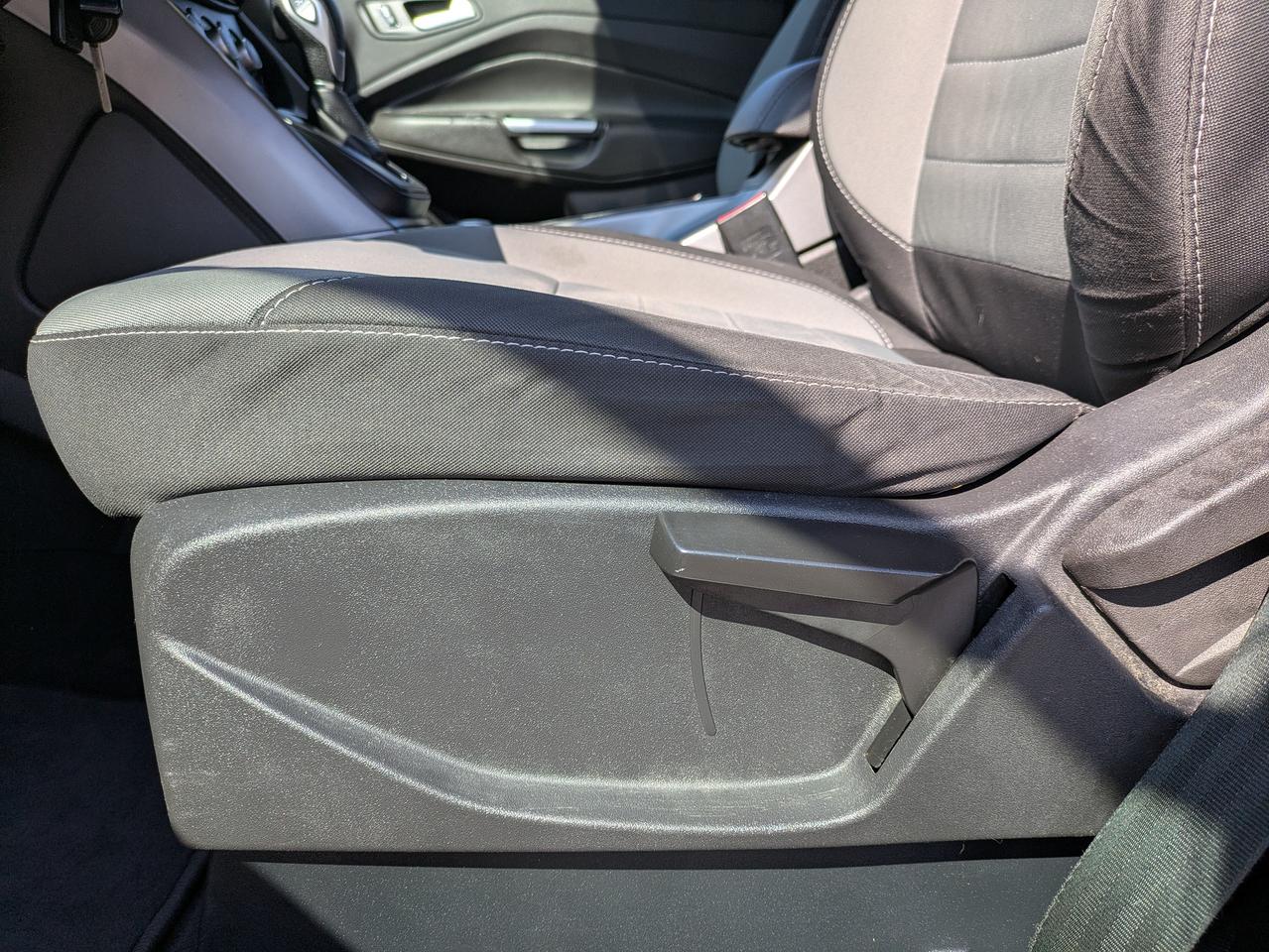 2016 Ford Escape FWD 4dr SE Photo