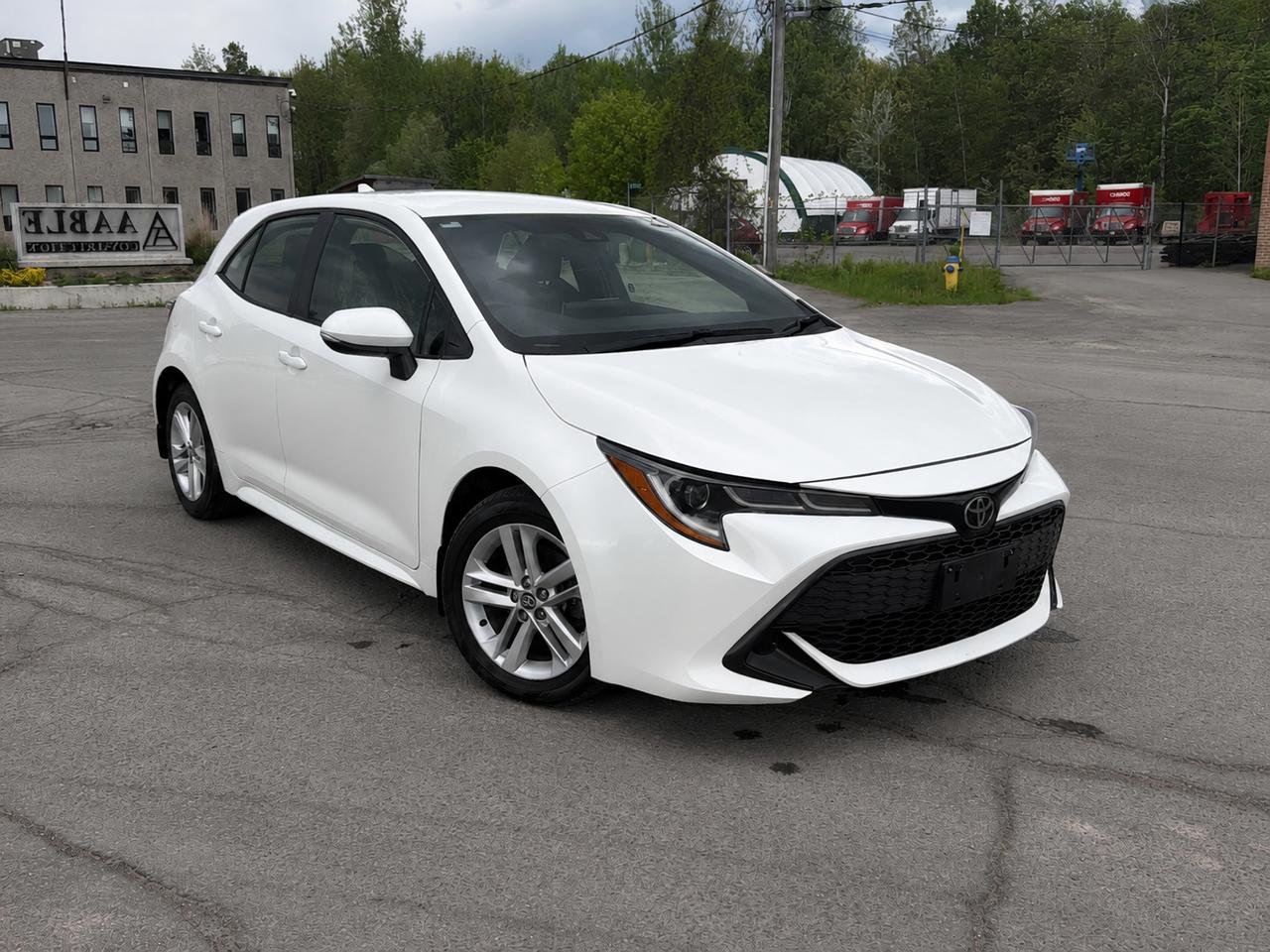 2020 Toyota Corolla SE Hatchback Photo