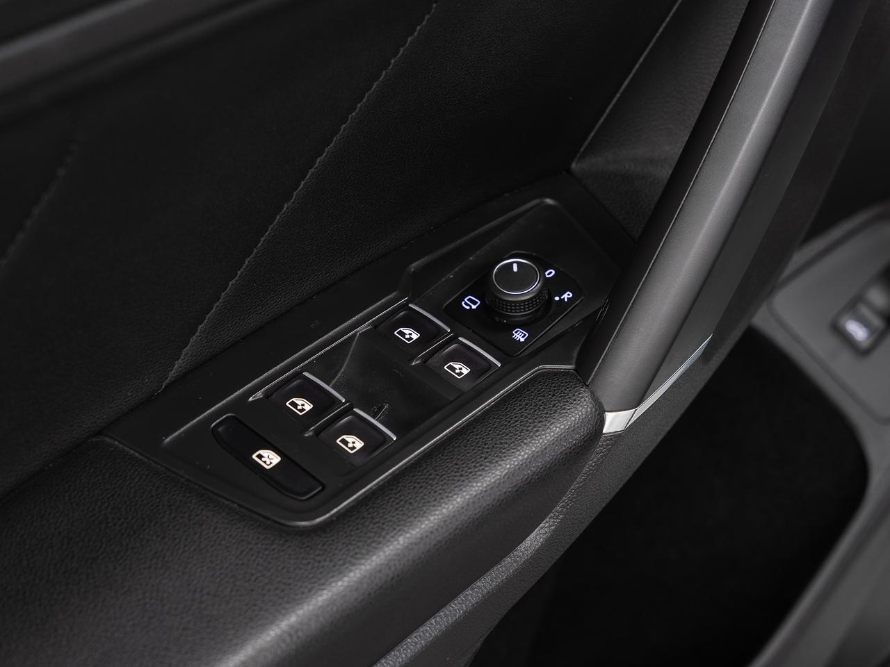 2020 Volkswagen Tiguan HIGHLINE AWD | Nav | Leather | Pano roof | CarPlay