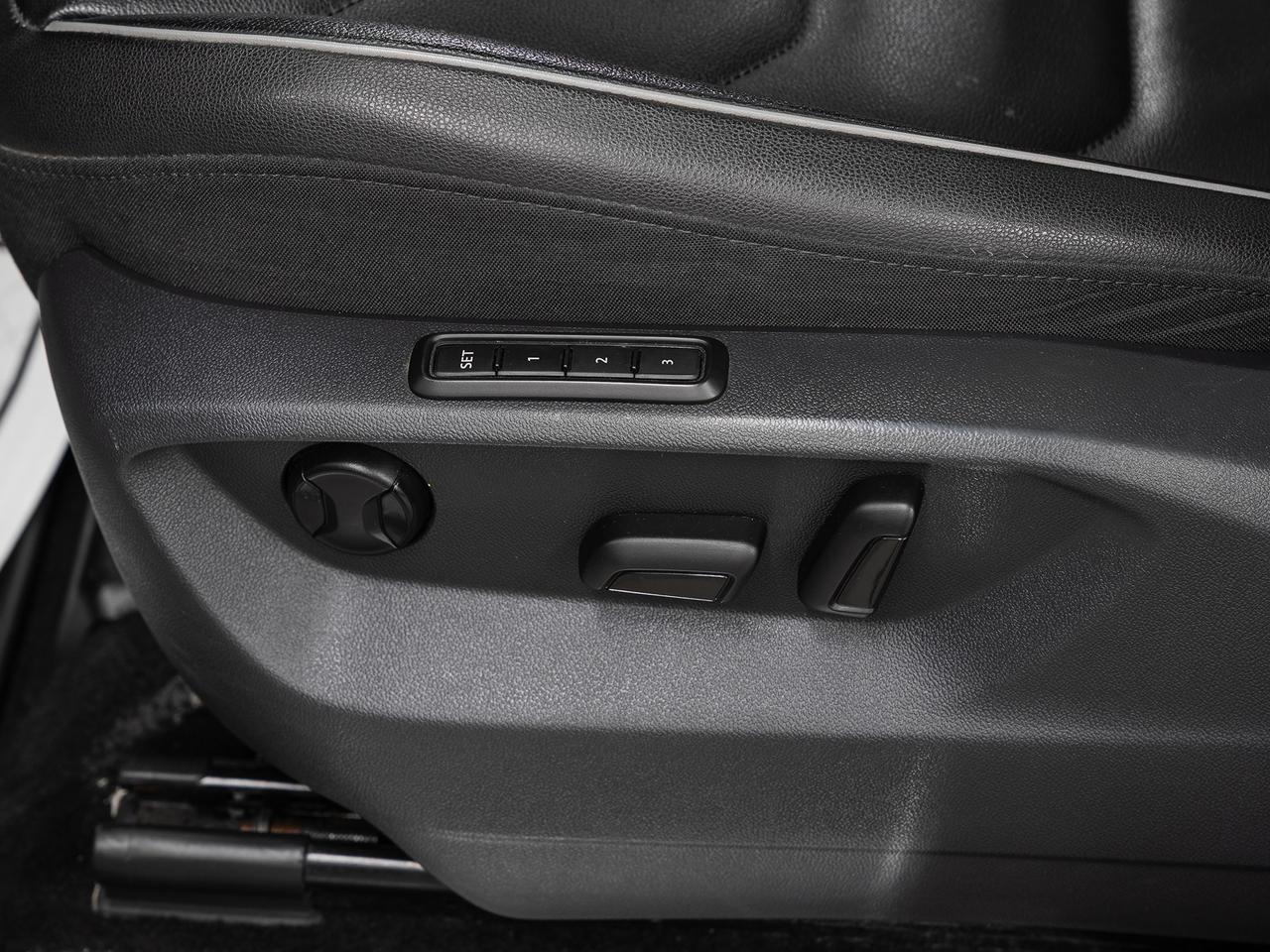 2020 Volkswagen Tiguan HIGHLINE AWD | Nav | Leather | Pano roof | CarPlay