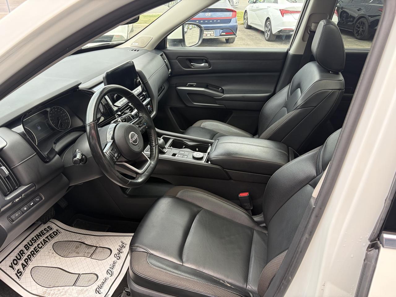 2022 Nissan Pathfinder SL | 8 PASS | FULLY LOADED Photo