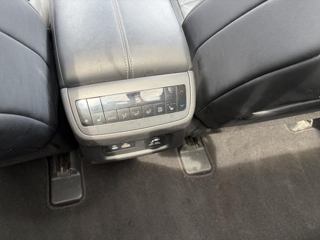 2022 Nissan Pathfinder SL | 8 PASS | FULLY LOADED Photo