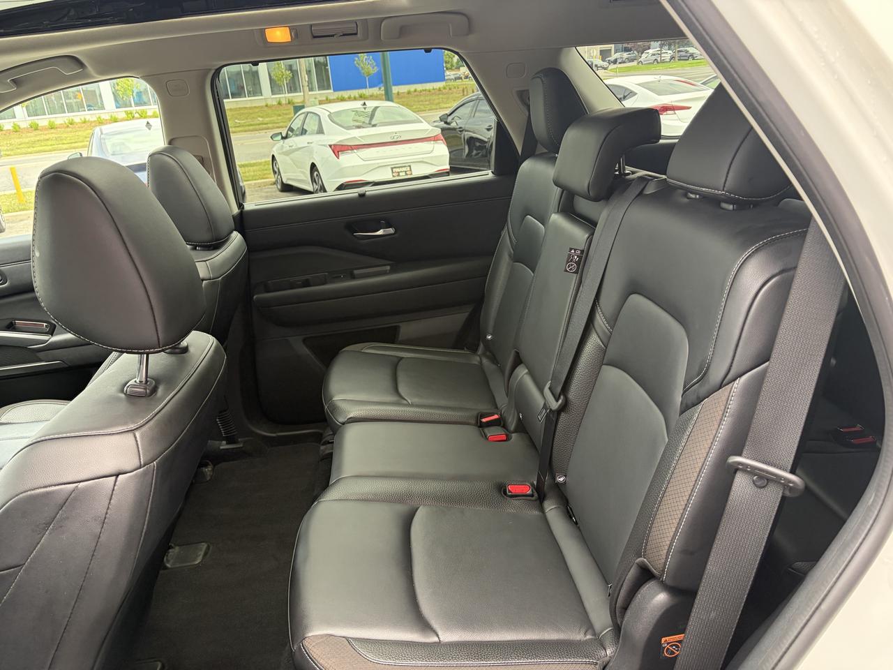 2022 Nissan Pathfinder SL | 8 PASS | FULLY LOADED Photo