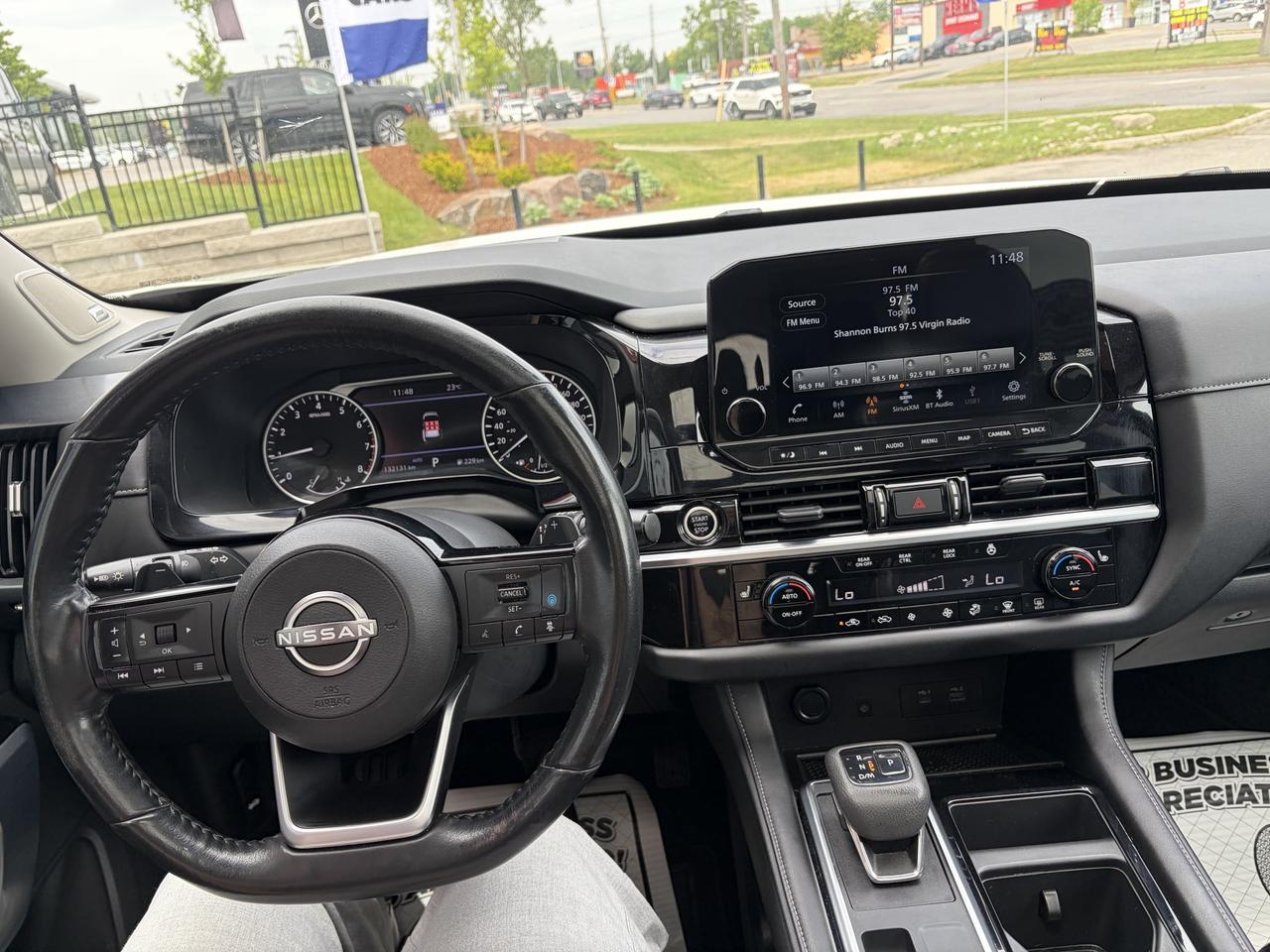 2022 Nissan Pathfinder SL | 8 PASS | FULLY LOADED Photo