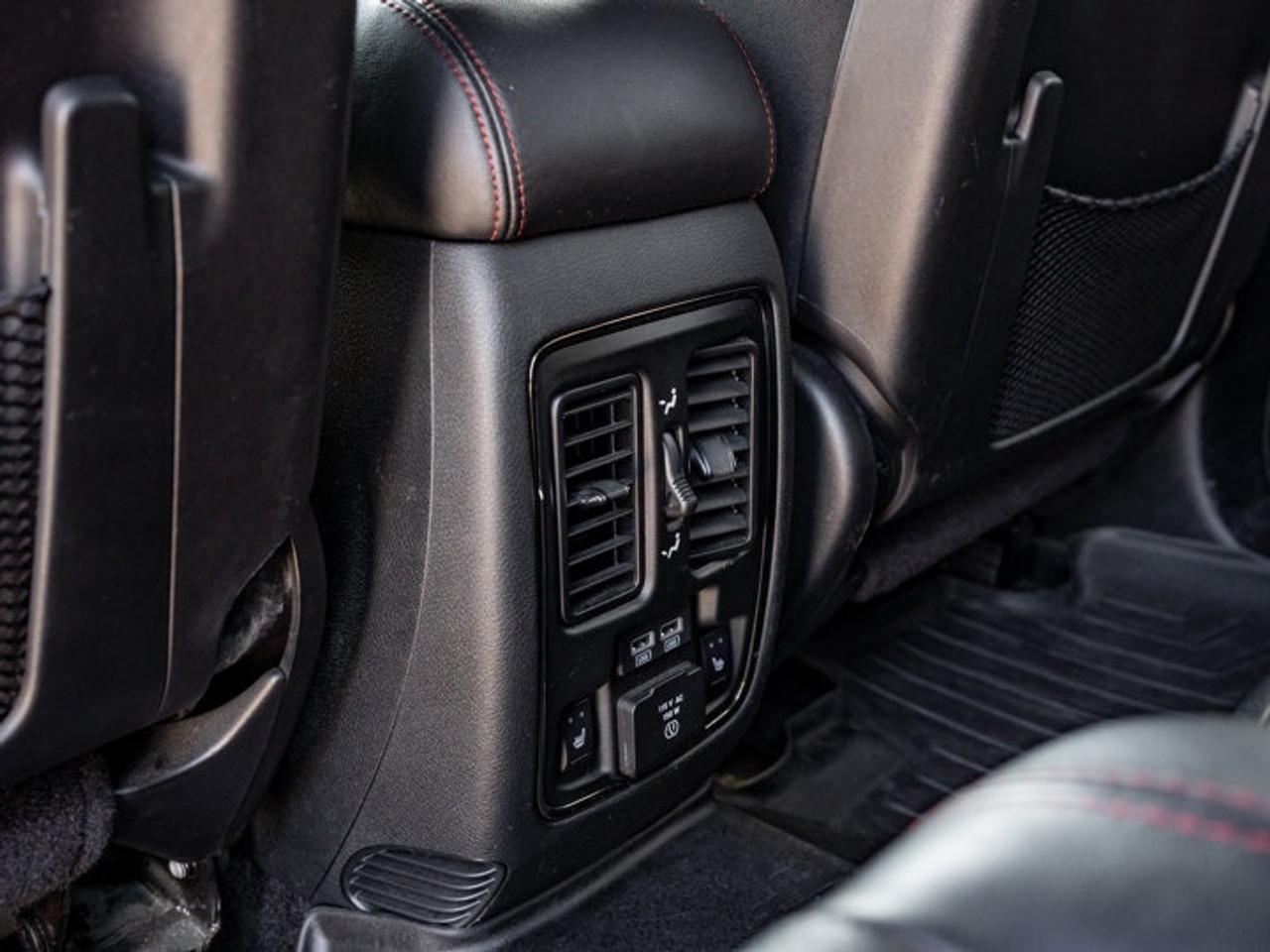 2018 Dodge Durango R/T Photo