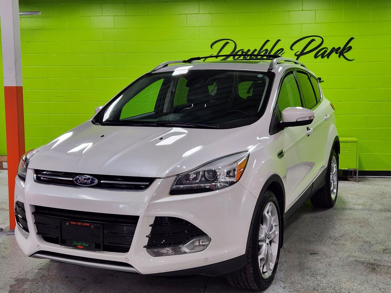 2016 Ford Escape Titanium SUNROOF NAVI LEATHER PWR HATCH - Photo #1
