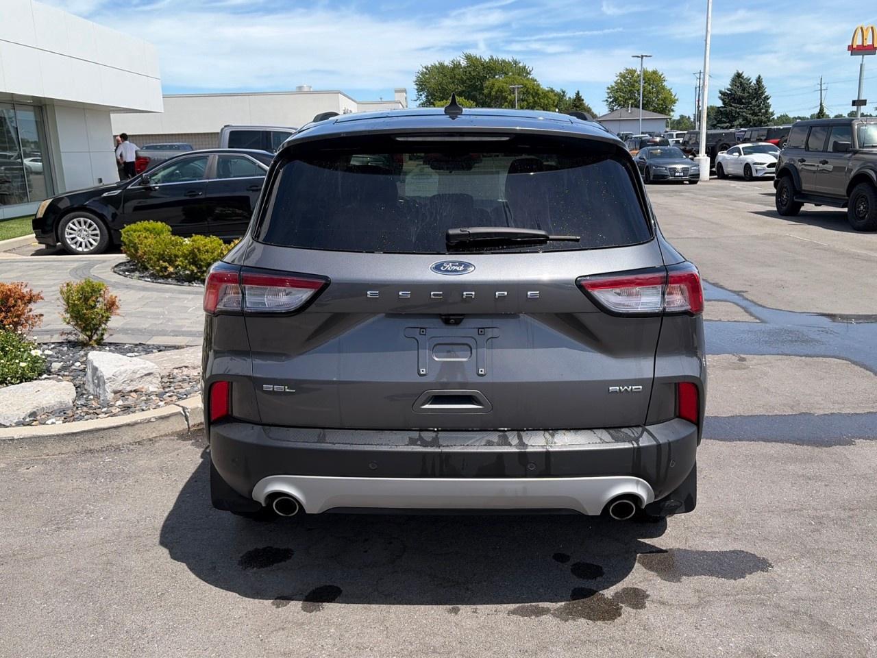 2021 Ford Escape SEL AWD Photo3