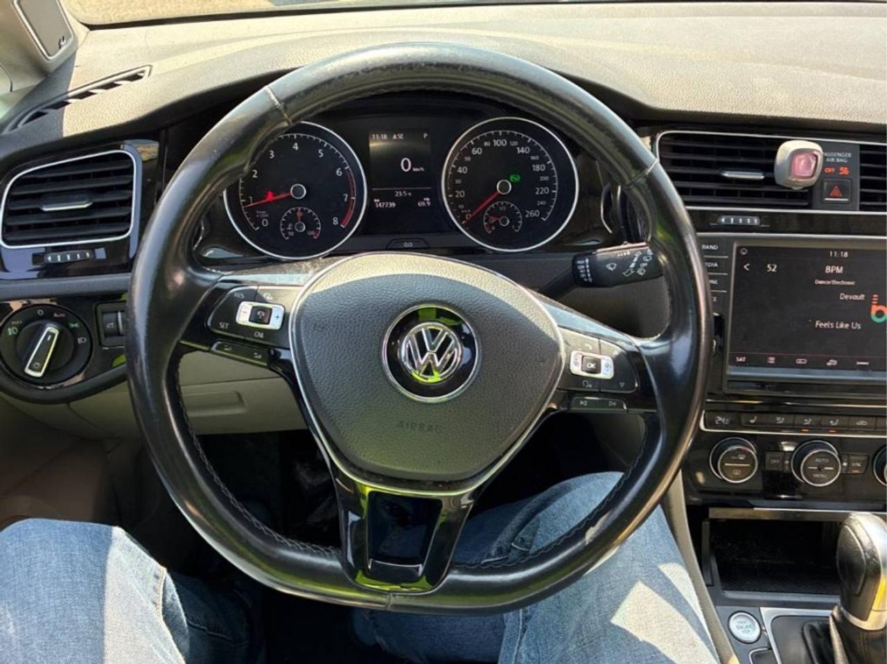 2016 Volkswagen Golf Sportwagen * NO ACCIDENTS * MUST SEE " Photo
