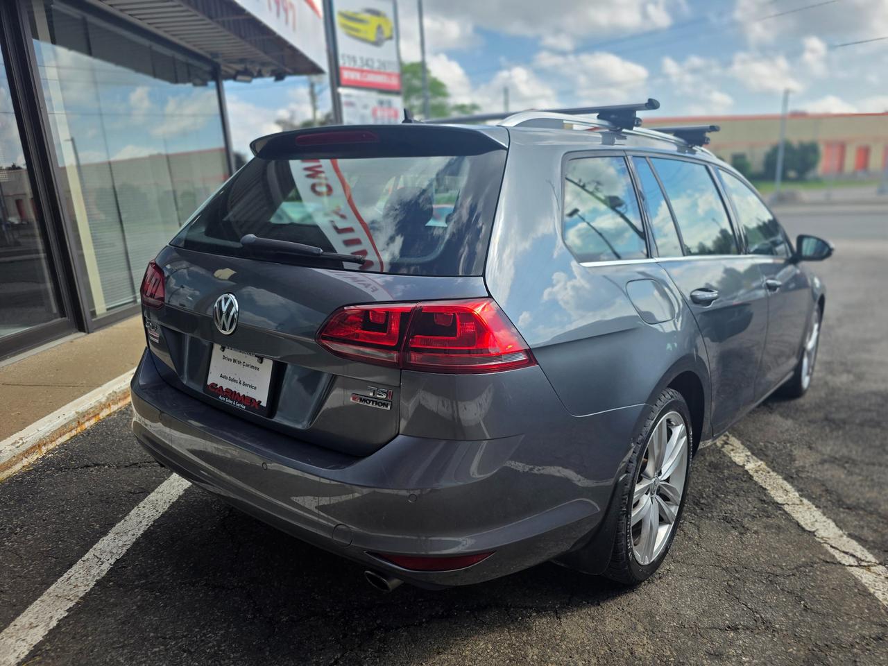 2017 Volkswagen Golf Sportwagen 1.8 TSI Highline AWD | LOADED |  | Dealer Maintained! Photo