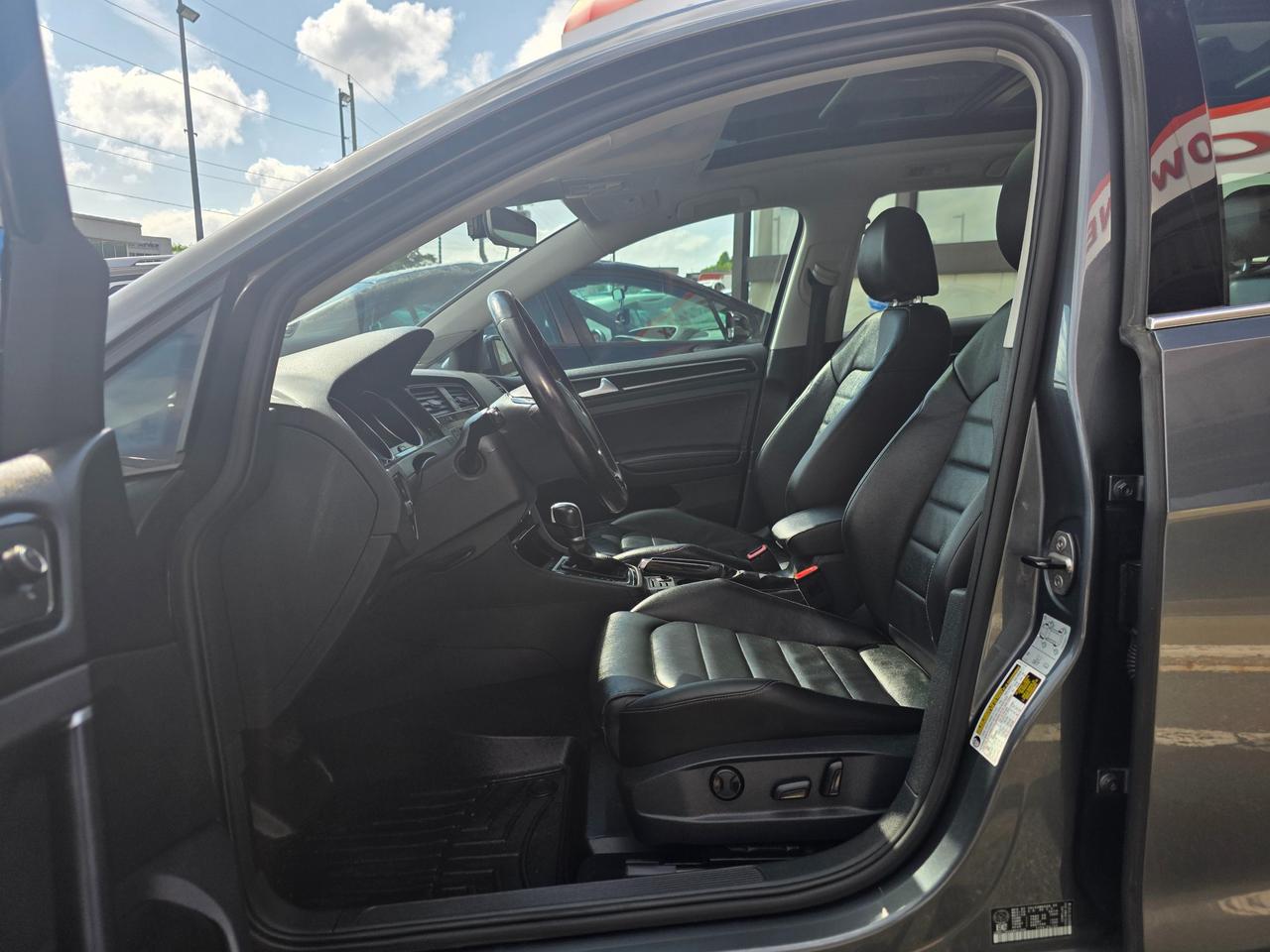 2017 Volkswagen Golf Sportwagen 1.8 TSI Highline AWD | LOADED |  | Dealer Maintained! Photo