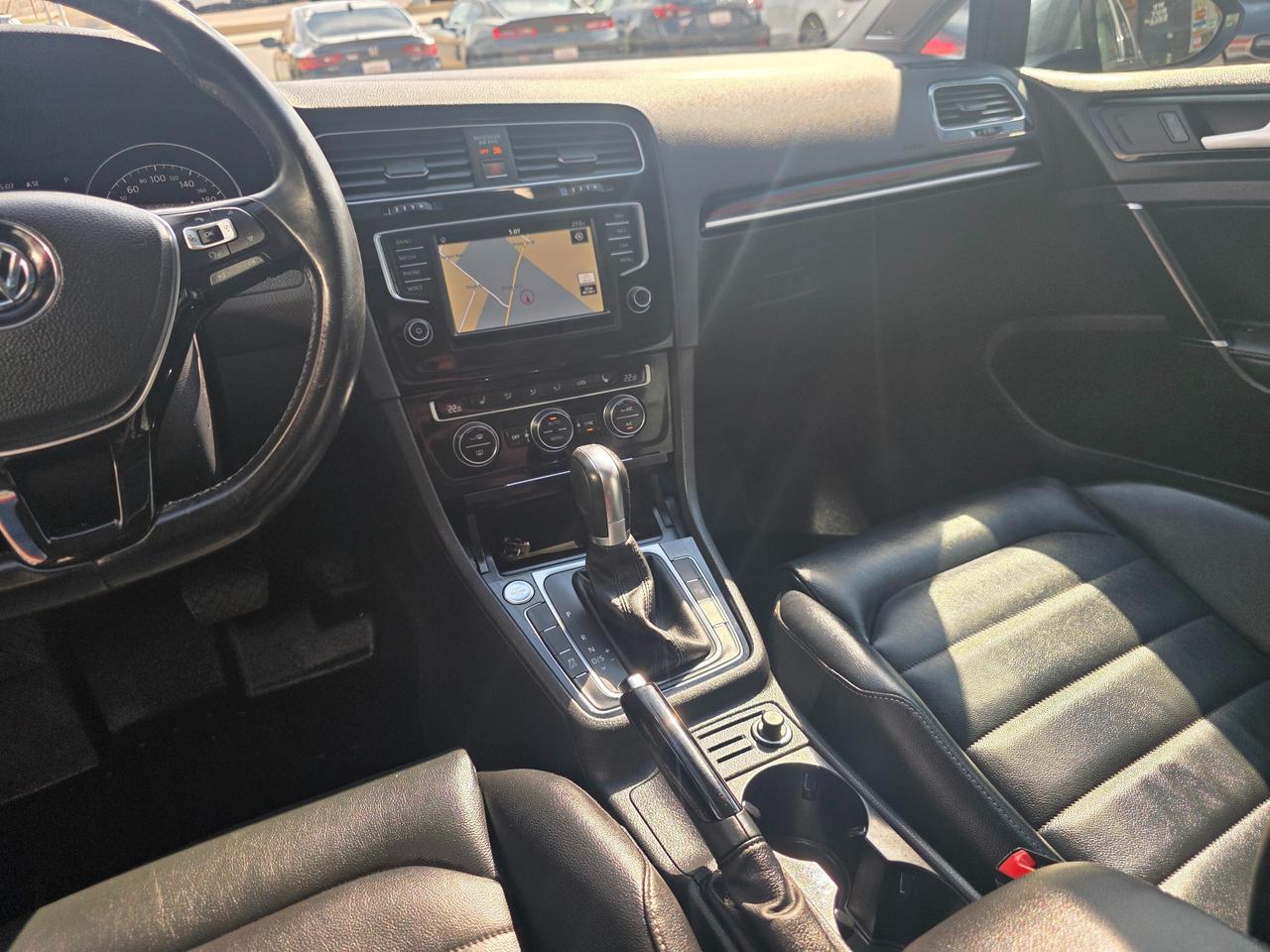 2017 Volkswagen Golf Sportwagen 1.8 TSI Highline AWD | LOADED |  | Dealer Maintained! Photo