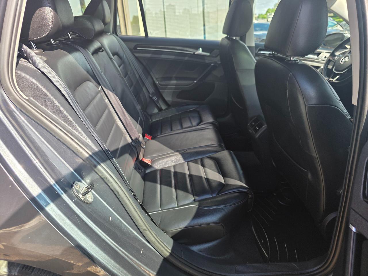 2017 Volkswagen Golf Sportwagen 1.8 TSI Highline AWD | LOADED |  | Dealer Maintained! Photo
