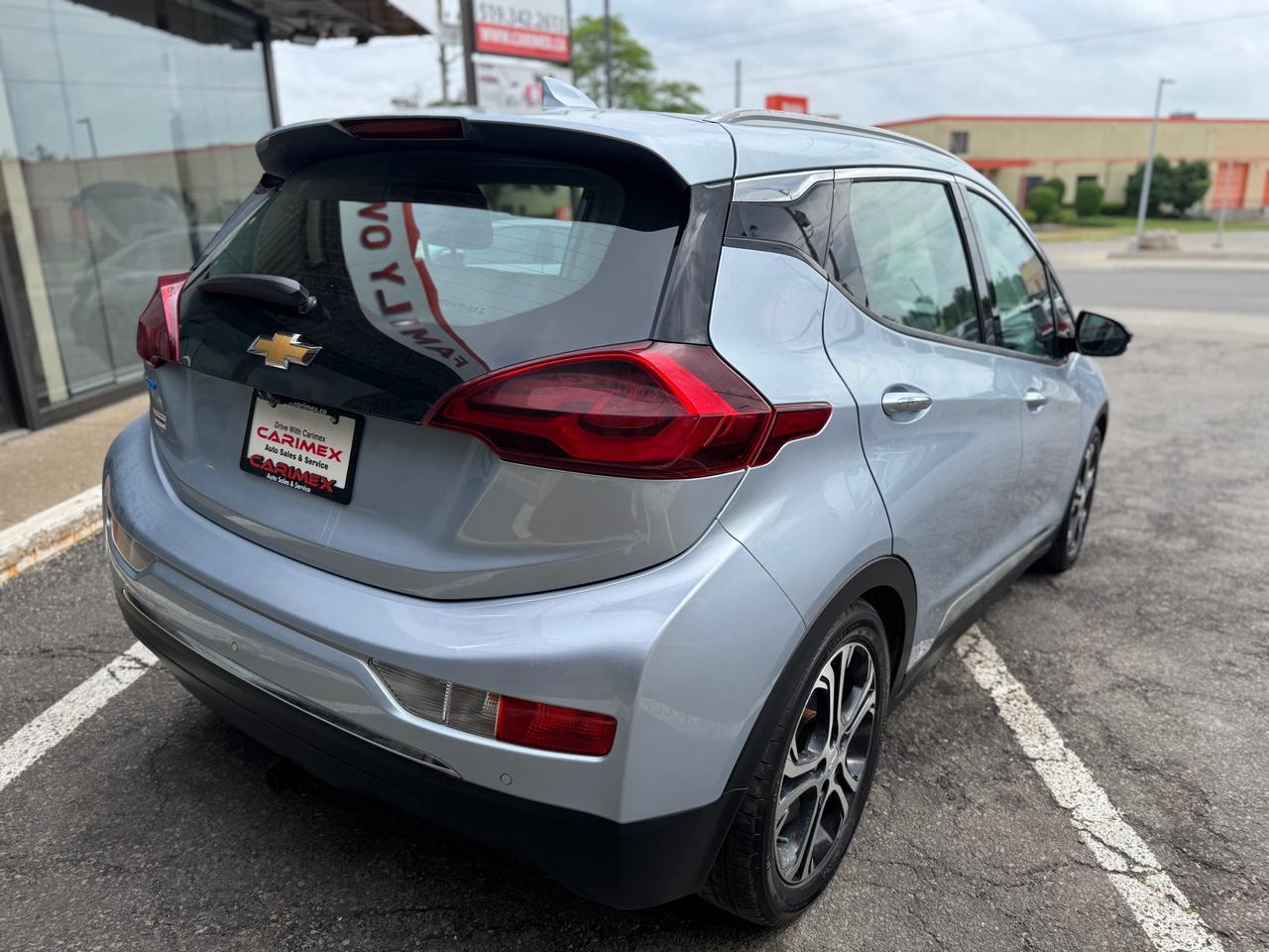 2017 Chevrolet Bolt EV Premier BOSE PREMIUM SOUND SYSTEM | AROUND VIEW CAMERA Photo
